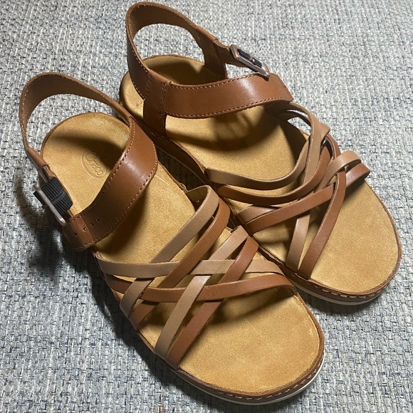 Shoes - Chaco Fallon sandals NIB